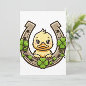 Cartoon Duckling op Keltisch Hoefijzer Uitnodiging (Staand voorkant)