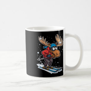 Cartoon eland skiet in winter outfit illustratie koffiemok
