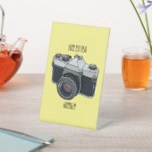 Cartoon filmcamera reclamebord met voetstuk (Insitu)