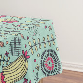 Cartoon floreel patroon met vogels tafelkleed (Voorbeeld)