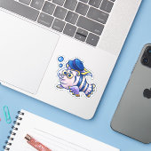 Cartoon Franse vis met Sticker van baret (Laptop met iPhone)
