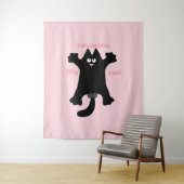 #cartoon #grappig # kat gooit kussen wandkleed (In situ)