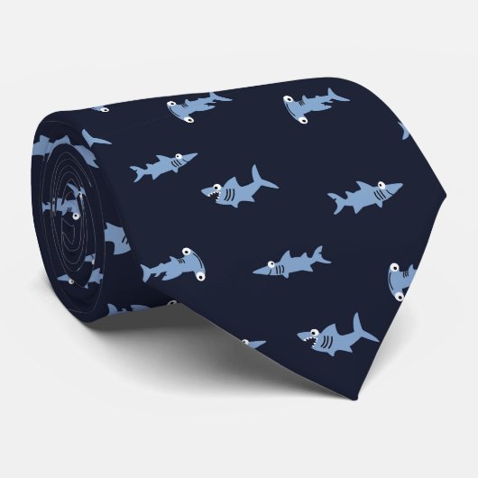 Cartoon haai in blauwe oceaan Abstract patroon Stropdas (Opgerold)