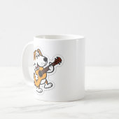 Cartoon hond spelen een gitaar koffiemok (Voorkant links)