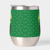 Cartoon kabouter in een gouden pot met een pint (Rechts)
