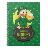 Cartoon kabouter in een gouden pot met een pint notitieboek (Voorkant)