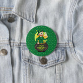 Cartoon kabouter in een gouden pot met een pint ronde button 7,6 cm (In situ)