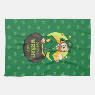 Cartoon kabouter in een gouden pot met een pint theedoek