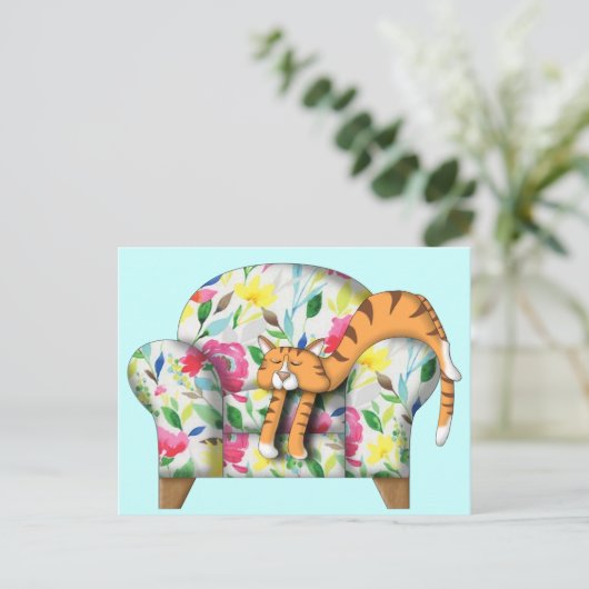 Cartoon Kat in slaap op een floragestoel Briefkaart (Staand voorkant)