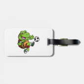 cartoon kleine schildpad spelen voetbal bagagelabel (Achterkant horizontaal)