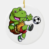 cartoon kleine schildpad spelen voetbal keramisch ornament (Achterkant)