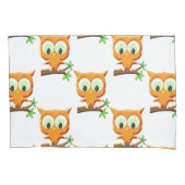 Cartoon Little Owl on Branch Pattern Kussensloop (Voorkant)