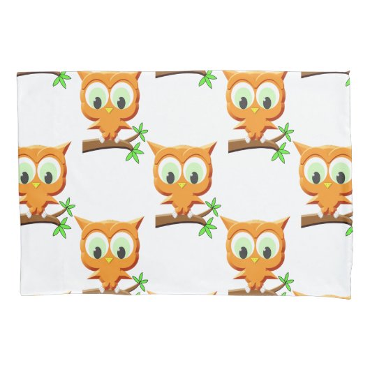 Cartoon Little Owl on Branch Pattern Kussensloop (Voorkant)