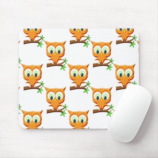 Cartoon Little Owl on Branch Pattern Muismat (Met muis)