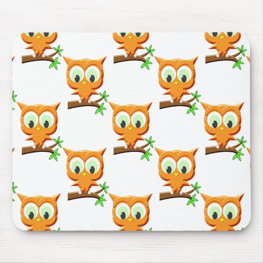 Cartoon Little Owl on Branch Pattern Muismat (Voorkant)