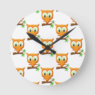 Cartoon Little Owl on Branch Pattern Ronde Klok