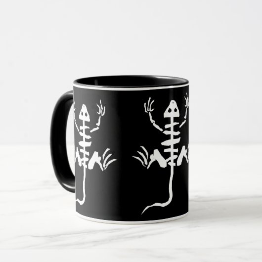 Cartoon Lizard Skeleton Botten Mok (Voorkant links)