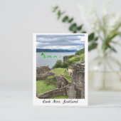 Cartoon Loch Ness Monster & Urquhart Castle Funny Briefkaart (Staand voorkant)