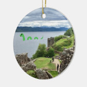 Cartoon Loch Ness Monster Urquhart Castle Funny Keramisch Ornament (Links)