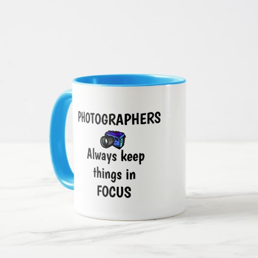 Cartoon man met camera-mok mok (Voorkant links)