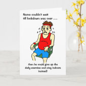 Cartoon Man Oefening Lockdown Over Verjaardagskaar Kaart (Gele Bloem)