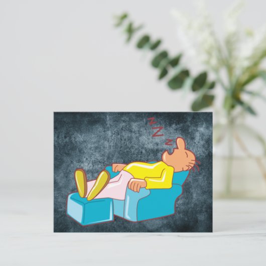 Cartoon Man Slapen in Lounge Chair ZZZ Briefkaart (Staand voorkant)