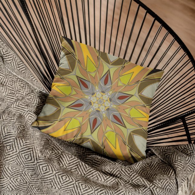 Cartoon Mandala Flower Yellow Grey and Red Kussen (Creator heeft geüpload)