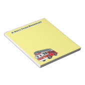 Cartoon met een brandblusmotor notitieblok (Schuin)