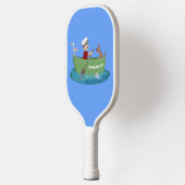 Cartoon met een staartjongen en een hondenroeiboot pickleball paddle (Links)