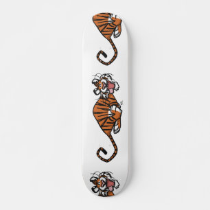 Cartoon met tijgerskateboard skateboard