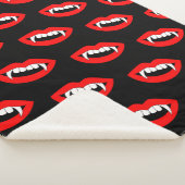 Cartoon Monster Vampire Lips sharp Teeth Fangs Sherpa Deken (3/4)