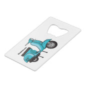 Cartoon motorfiets met motorbromfiets creditkaart flessenopener (Achterkant Gekanteld)