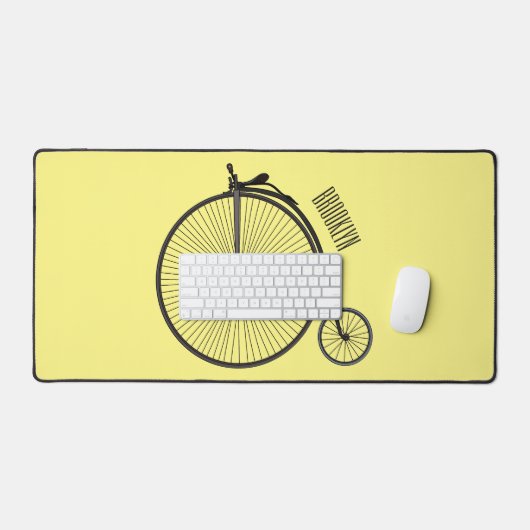 Cartoon op wiel met hoge wielaandrijving bureaumat (Keyboard & Muis)