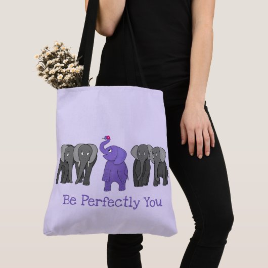 Cartoon Paarse Elephant "Wees perfect voor je" Tote Bag (Dichtbij)