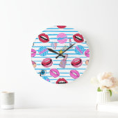 Cartoon patch badges: pop art. grote klok (Huis)