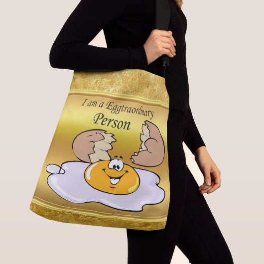 cartoon personage frituurde eicel met grote glimla crossbody tas (Dichtbij)