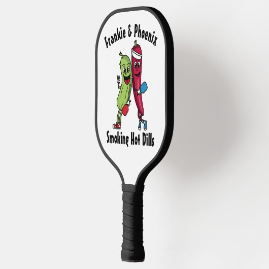 Cartoon Pickle en Pepper Pickleball Team Hot Dill Pickleball Paddle (Links)