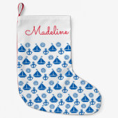 Cartoon Sail Boat Pattern | Jouw namen toevoegen Kleine Kerstsok (Voorkant)