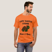 cartoon-schildpad-clipart, LAZY TURTLE LODGE, Traa T-shirt (Voorkant volledig)