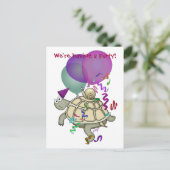 Cartoon schildpad en slak verjaardagsfeestje uitno uitnodiging briefkaart (Staand voorkant)