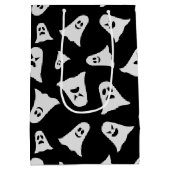 Cartoon Spooky spook met zwarte achtergrond Medium Cadeauzakje (Achterkant)