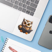 Cartoon uil illustratie sticker (Laptop met iPhone)