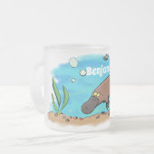 Cartoon voor het zwemmen van cute platypus matglas koffiemok (Voorkant links)