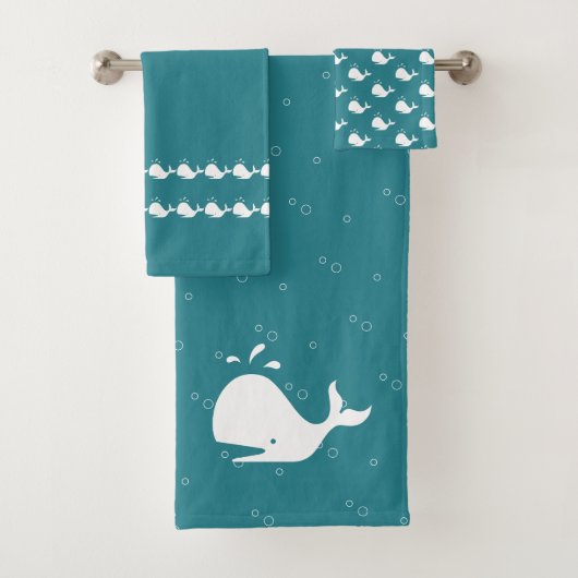 Cartoon Whale OceanTeal Blue Bad Handdoek (Insitu)