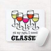Cartoon Wijnglas op mijn leeftijd heb ik glazen no Muismat (Met muis)