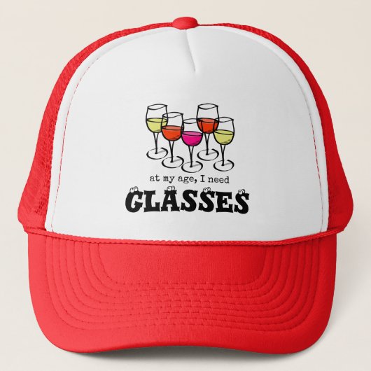 Cartoon Wijnglas op mijn leeftijd heb ik glazen no Trucker Pet (Voorkant)