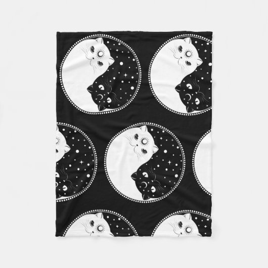 Cartoon zwarte en witte katten , yin yang - teken fleece deken (Voorkant)
