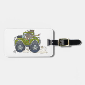 Cartoonillustratie van een olifant die een jeep be bagagelabel