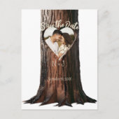 Carved Heart Tree Stump Rustic Save the Date Foto Aankondigingskaart (Voorkant)