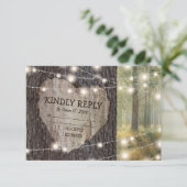 Carved Heart Tree Wedding RSVP Kaartje (Staand voorkant)